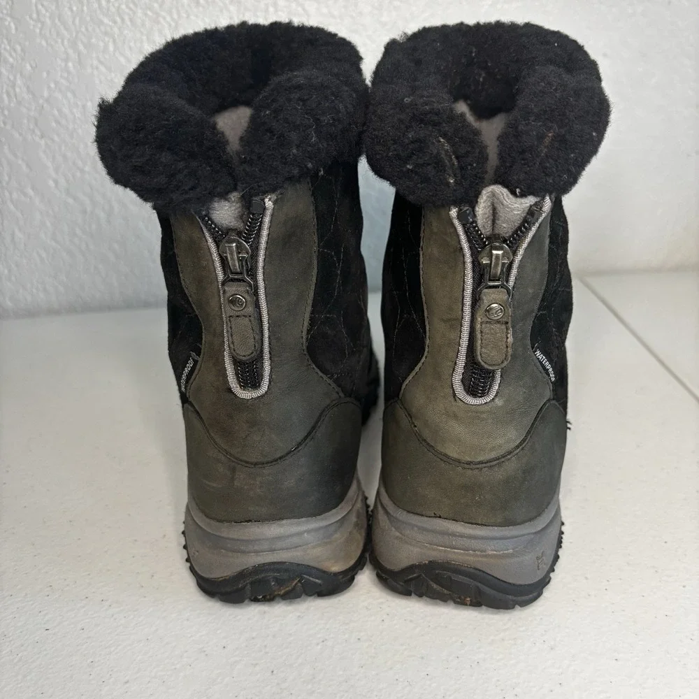 The North Face Snow Boots Womens Size 7 Black Suede Waterproof Primaloft Winter
